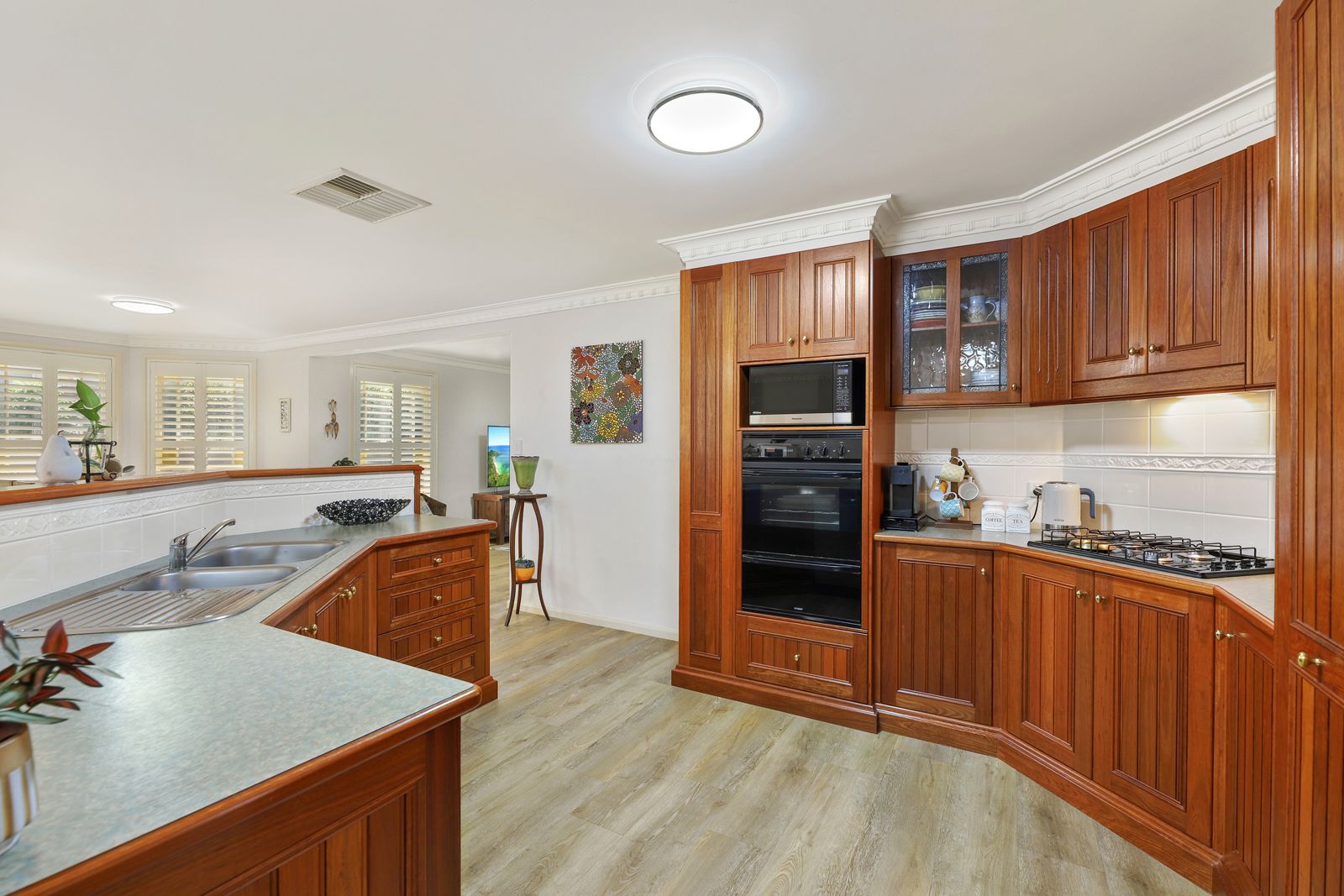 11 Korangi Place, Tamworth NSW 2340, Image 2