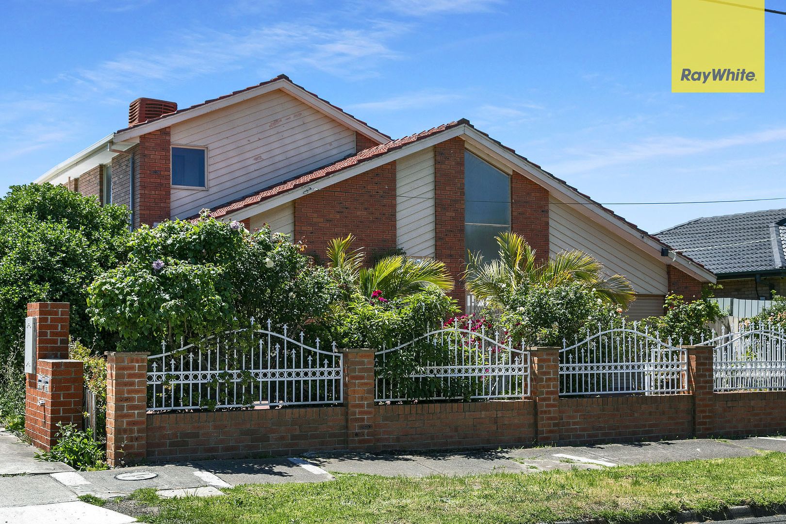8 Camdale Parade, St Albans Property History & Address Research Domain