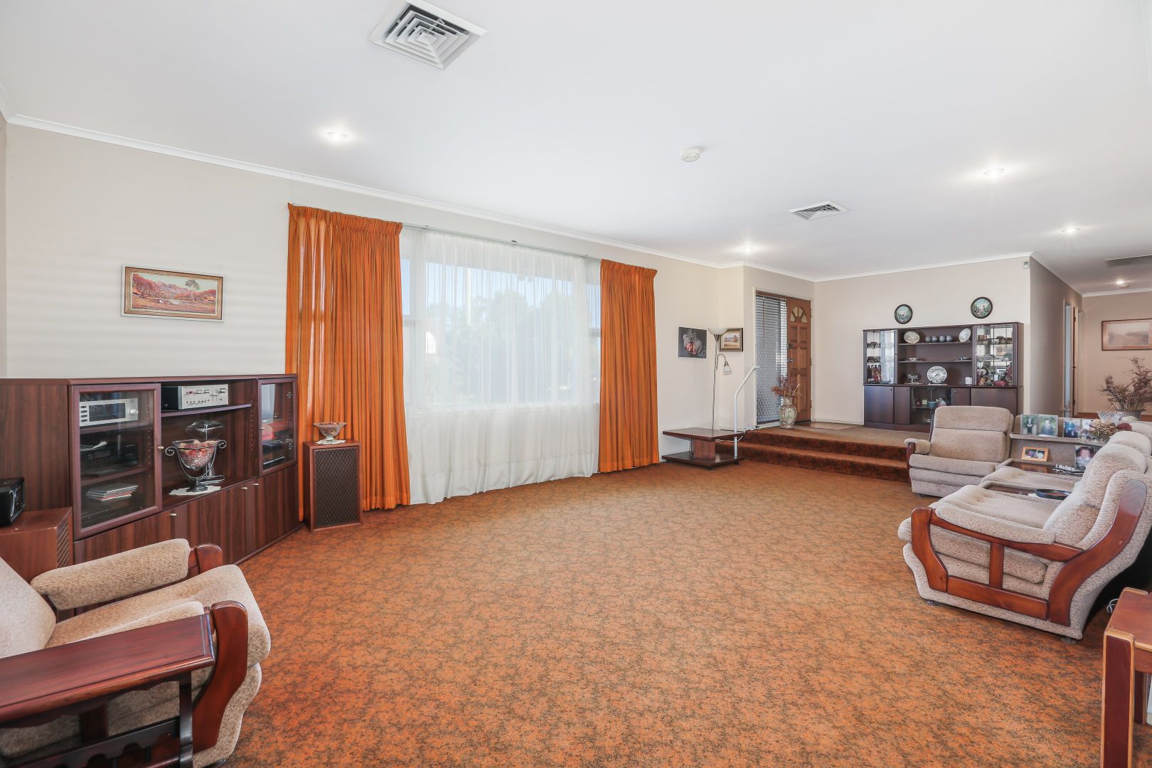 37 Merindah Road, Baulkham Hills NSW 2153, Image 2