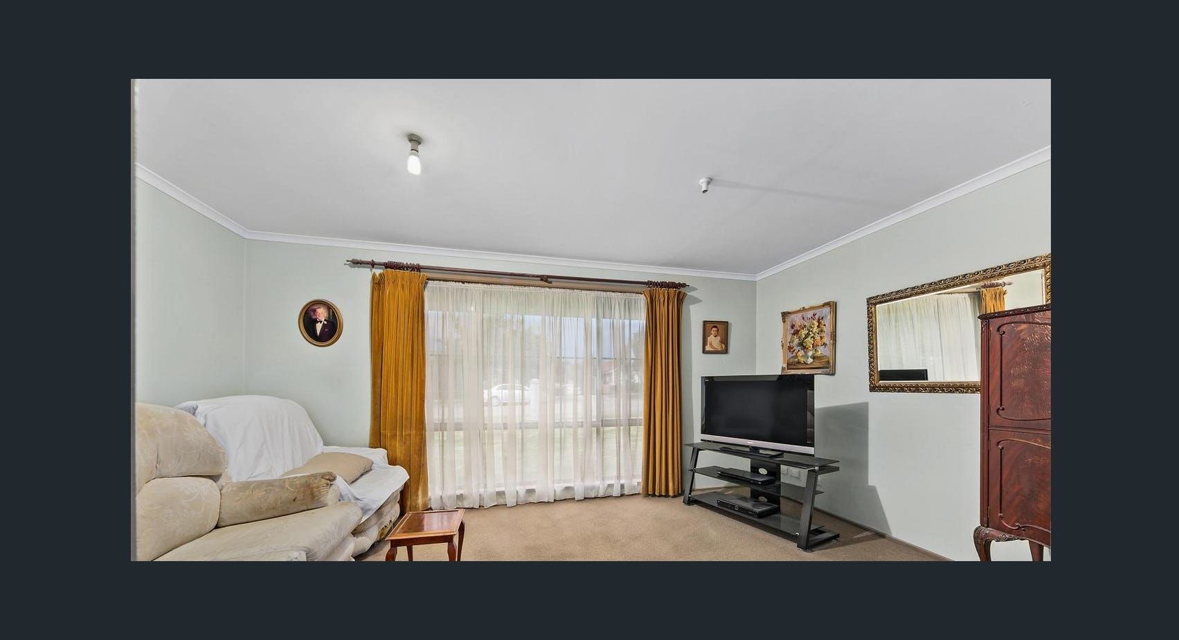 21 Homestead Road, Berwick VIC 3806 - House For Rent | Domain