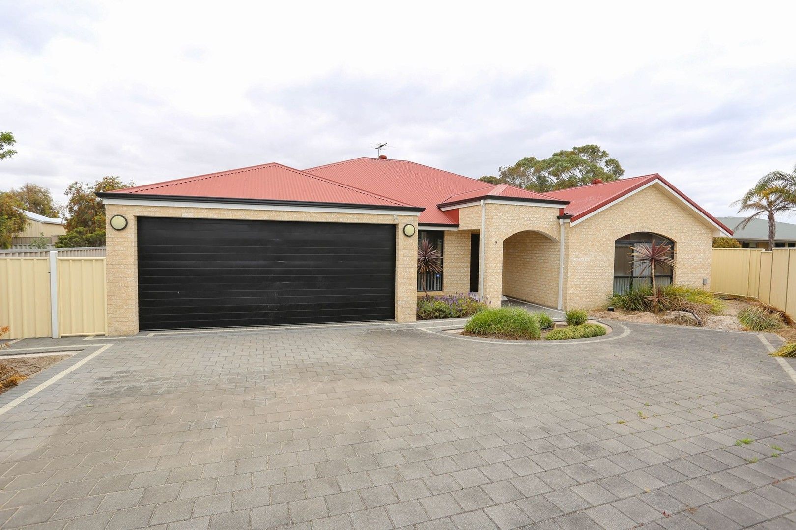 4 bedrooms House in 9 Hart Place CASTLETOWN WA, 6450