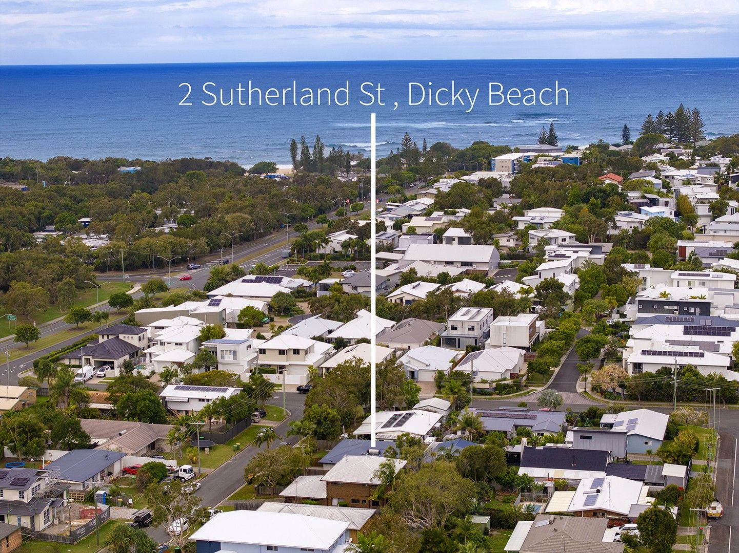 4 bedrooms House in 2 Sutherland Street DICKY BEACH QLD, 4551