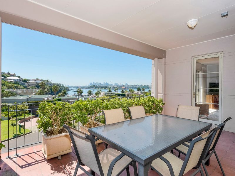 3 bedrooms Apartment / Unit / Flat in 3/3 Le Vesinet Drive HUNTERS HILL NSW, 2110