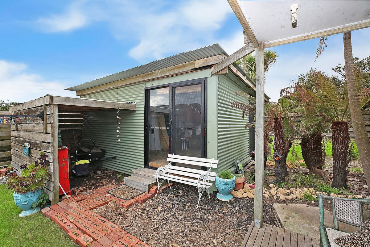 50 Hennessy Street, Port Campbell VIC 3269, Image 2
