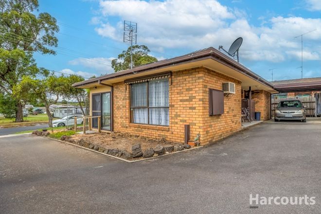 Picture of 1/32 Mitchells Road, MOE VIC 3825