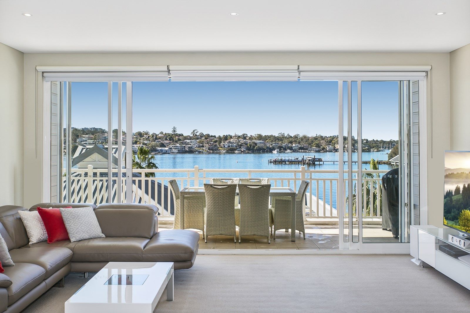 33/53 Peninsula Drive, Breakfast Point NSW 2137, Image 2