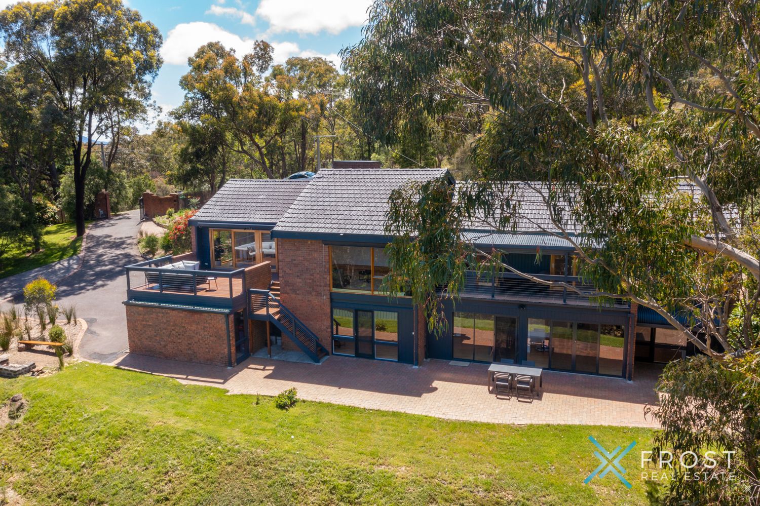 23 Hillcrest Road, Hurstbridge VIC 3099, Image 2