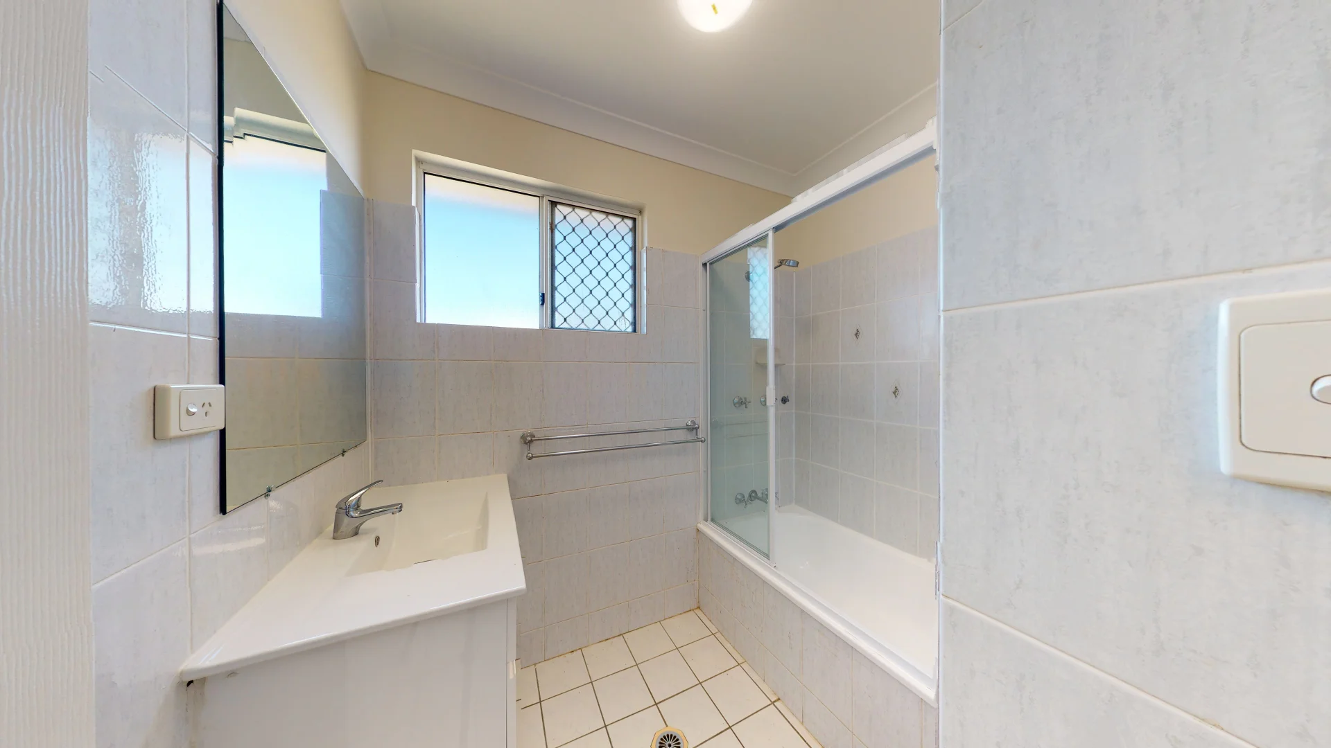 Additional image 8 of 27 Lornsleigh Street, Mount Louisa QLD 4814