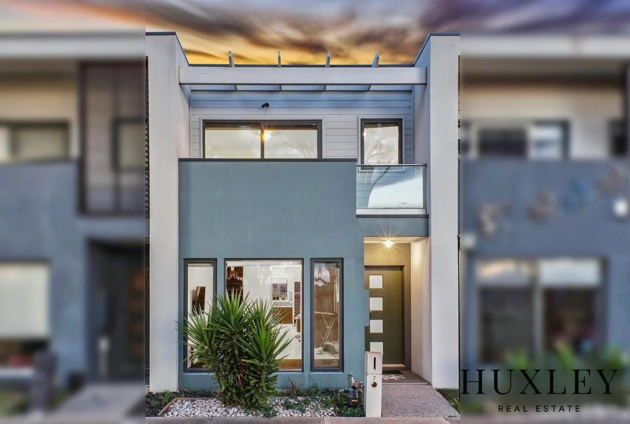 7 Armstrong Walk, Fraser Rise VIC 3336