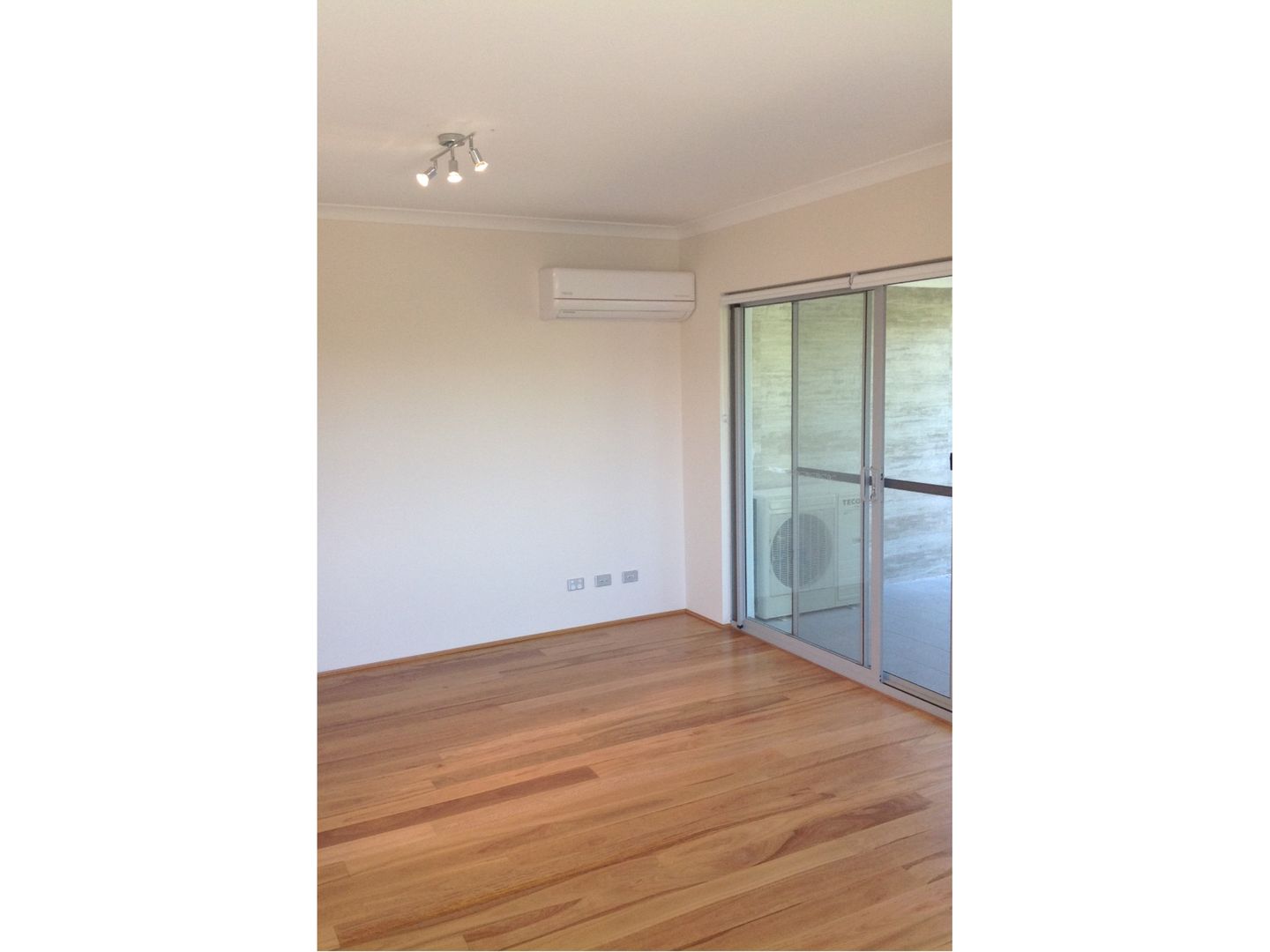 2/4 Hendra Street, Cloverdale WA 6105 Apartment For Rent Domain