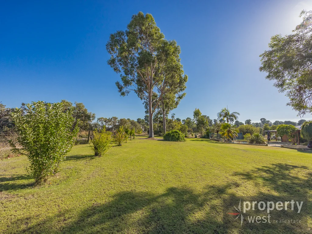 Additional image 26 of 6 Seminara Place, Mariginiup WA 6078