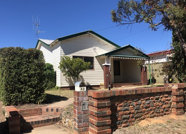 43 Hayes Street, Queanbeyan NSW 2620