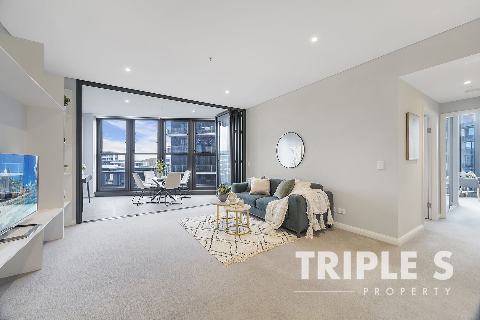 603/2 Waterways Street, Wentworth Point NSW 2127, Image 2