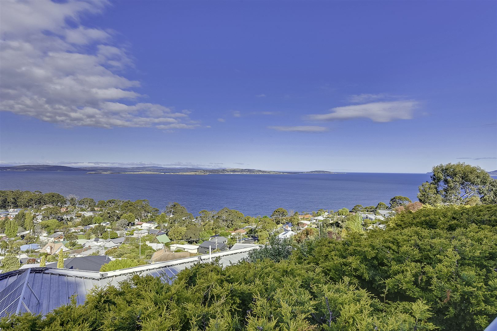 22 Bareena Road, Taroona TAS 7053, Image 2