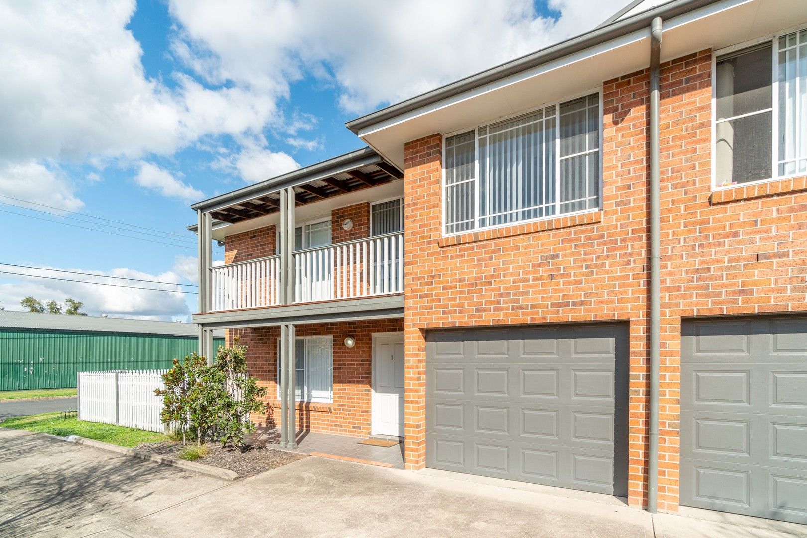 2 bedrooms Apartment / Unit / Flat in 1/25 Bathurst Street SINGLETON NSW, 2330