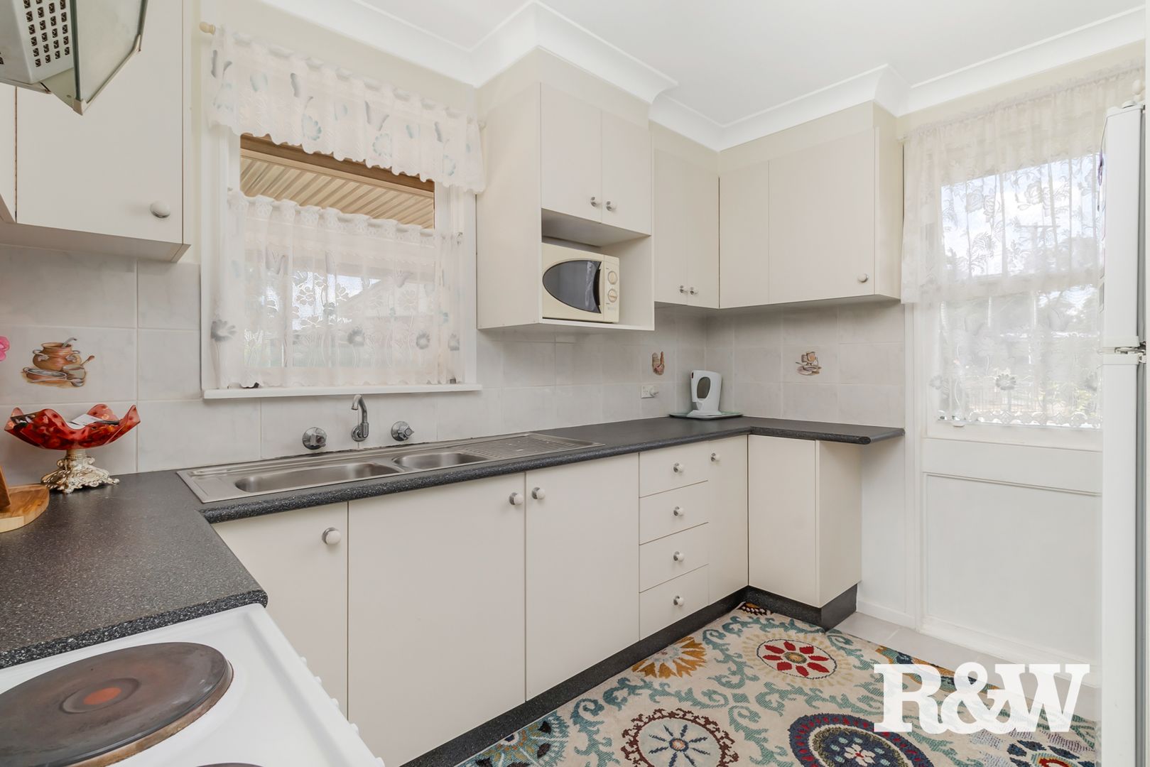 28 Sorensen Crescent, Blackett NSW 2770, Image 1