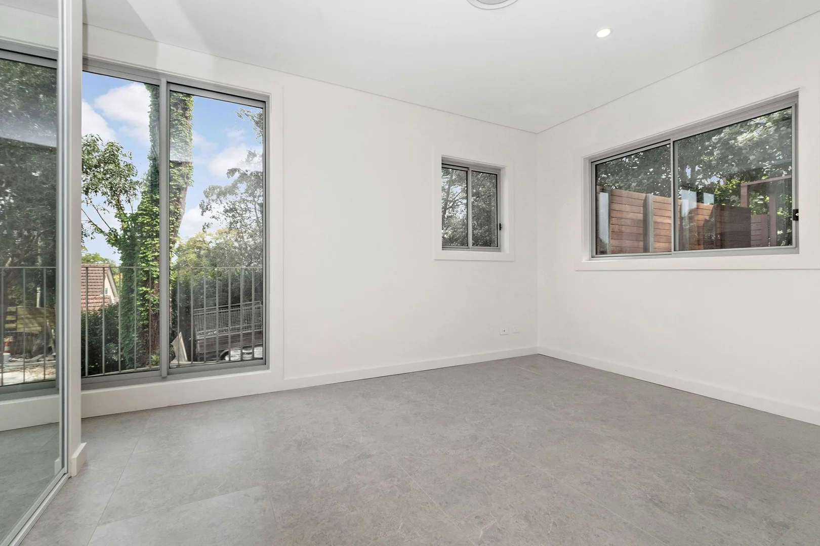 Additional image 4 of 52A Findlay Avenue, Roseville NSW 2069