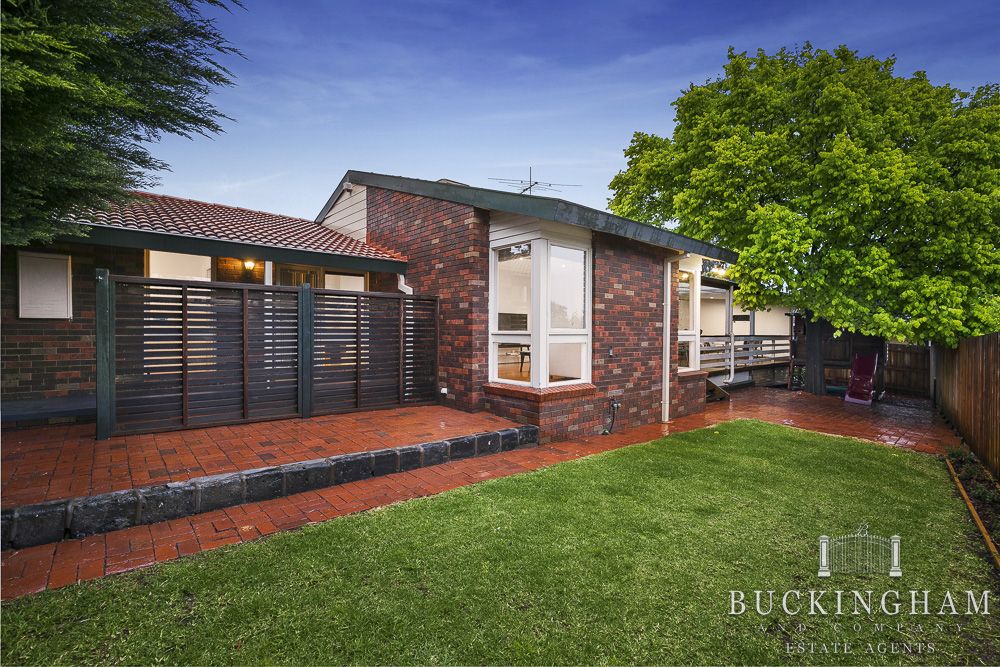 4 Narbethong Drive, Greensborough VIC 3088, Image 0