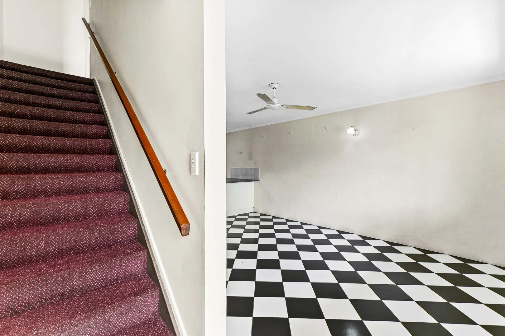 Additional image 8 of 4/1 King Street, Urangan QLD 4655