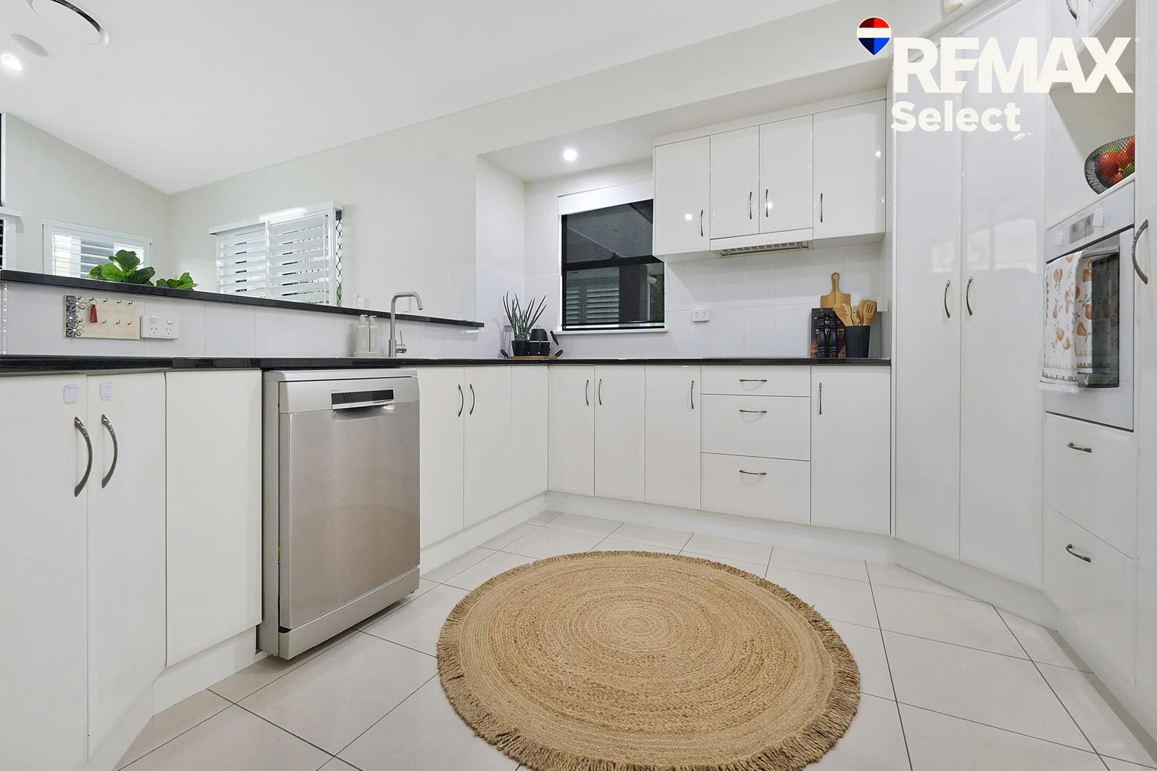 Additional image 12 of 6 Victor Ave, Glenella QLD 4740