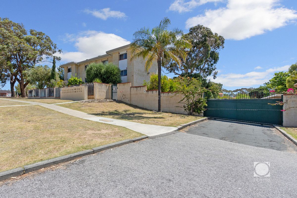 2 bedrooms Apartment / Unit / Flat in 24/94 Lefroy Road HAMILTON HILL WA, 6163