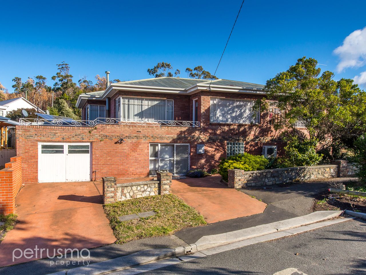 2 Brammall Street, Lindisfarne TAS 7015, Image 0