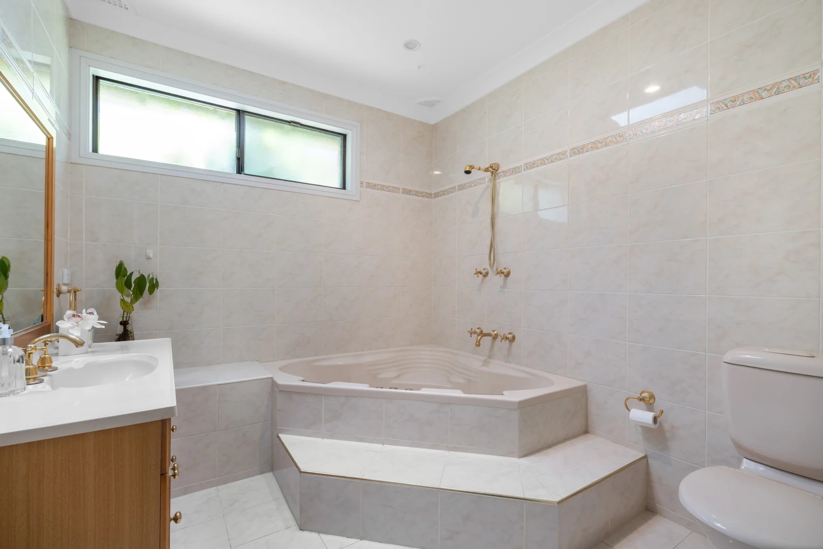 Additional image 13 of 7 Naranganah Avenue, Gymea Bay NSW 2227