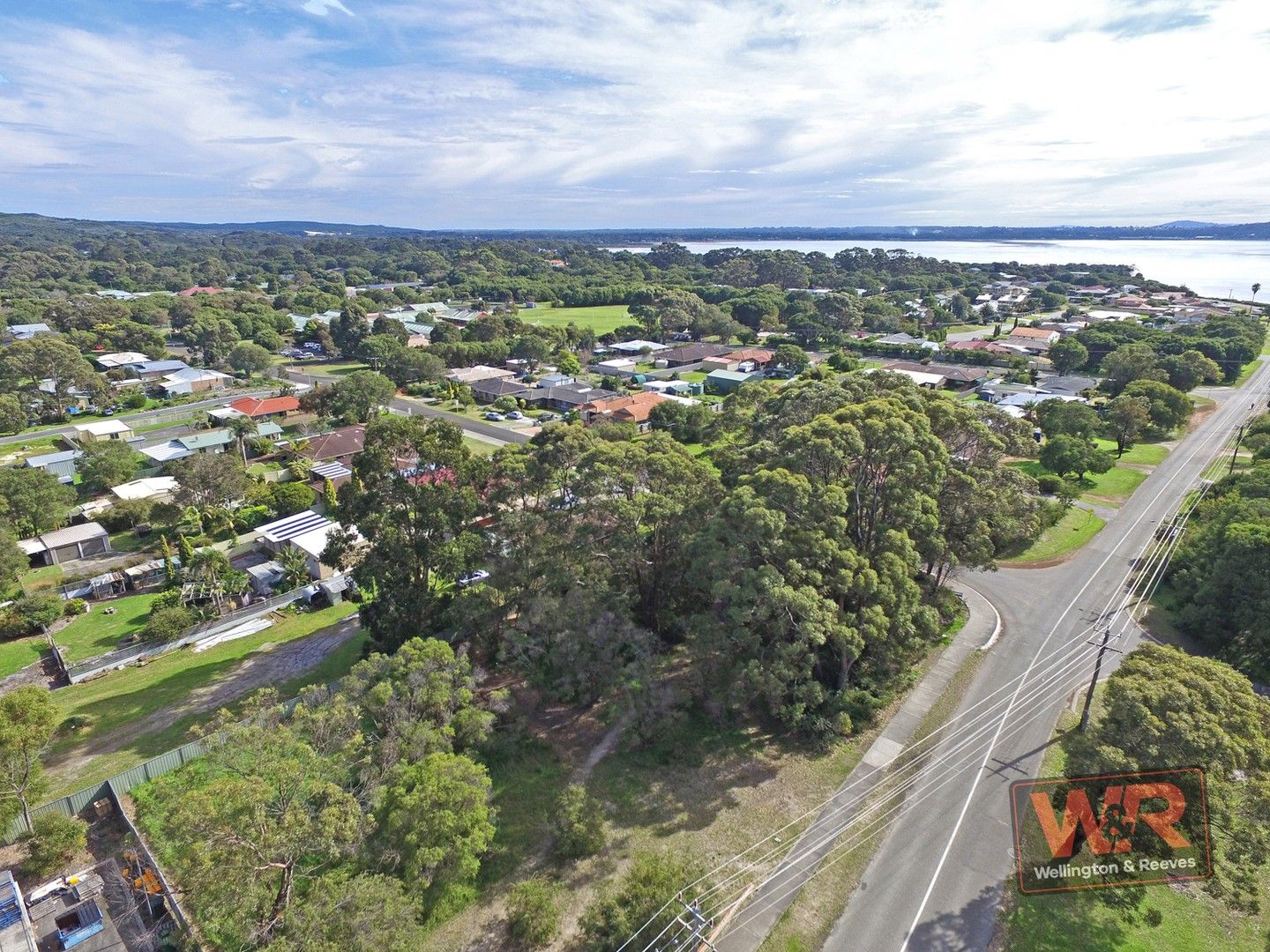 202 Bay View Drive, Little Grove WA 6330 Domain