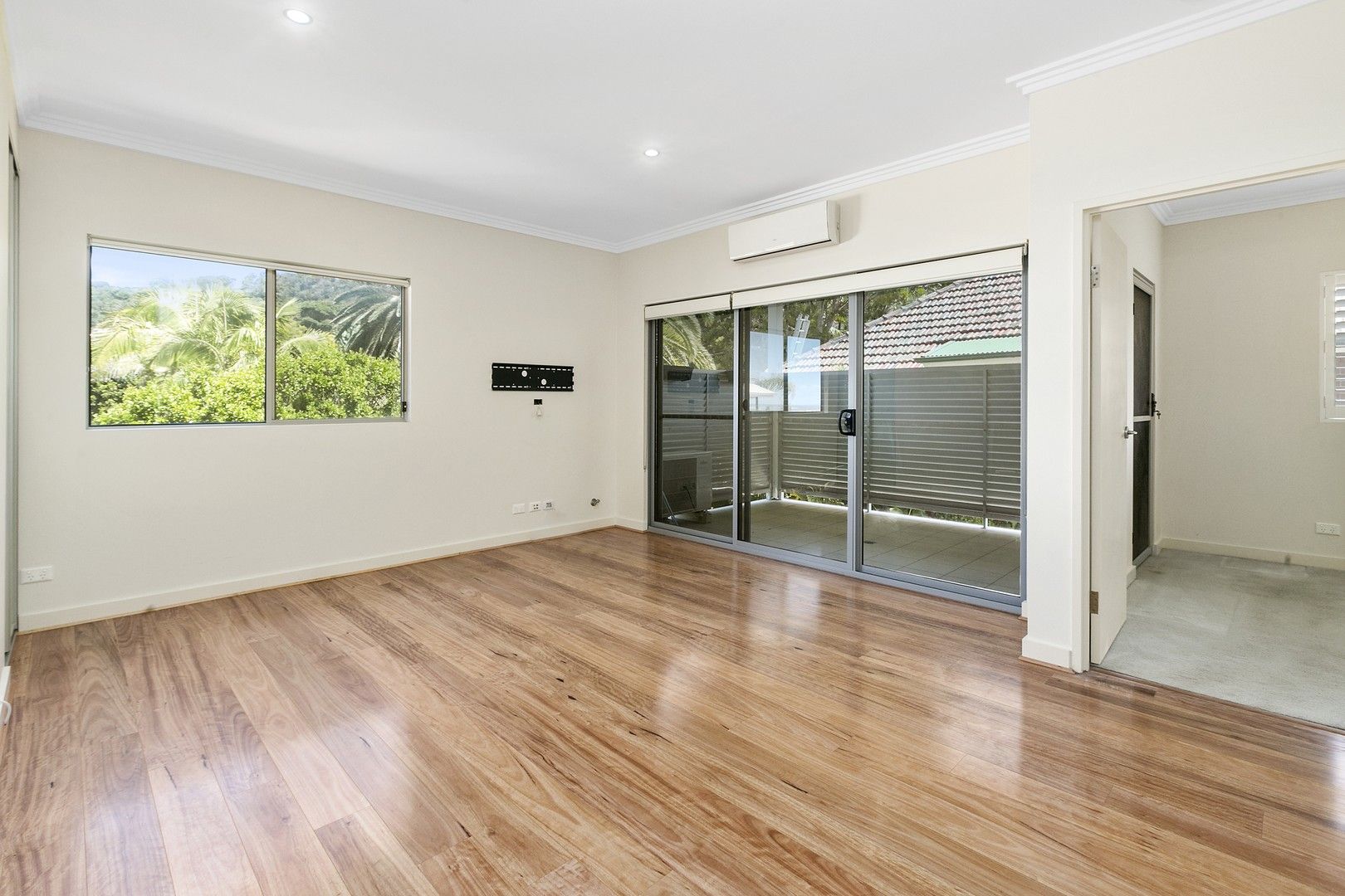 2 bedrooms Apartment / Unit / Flat in 17/56A Park Street NARRABEEN NSW, 2101