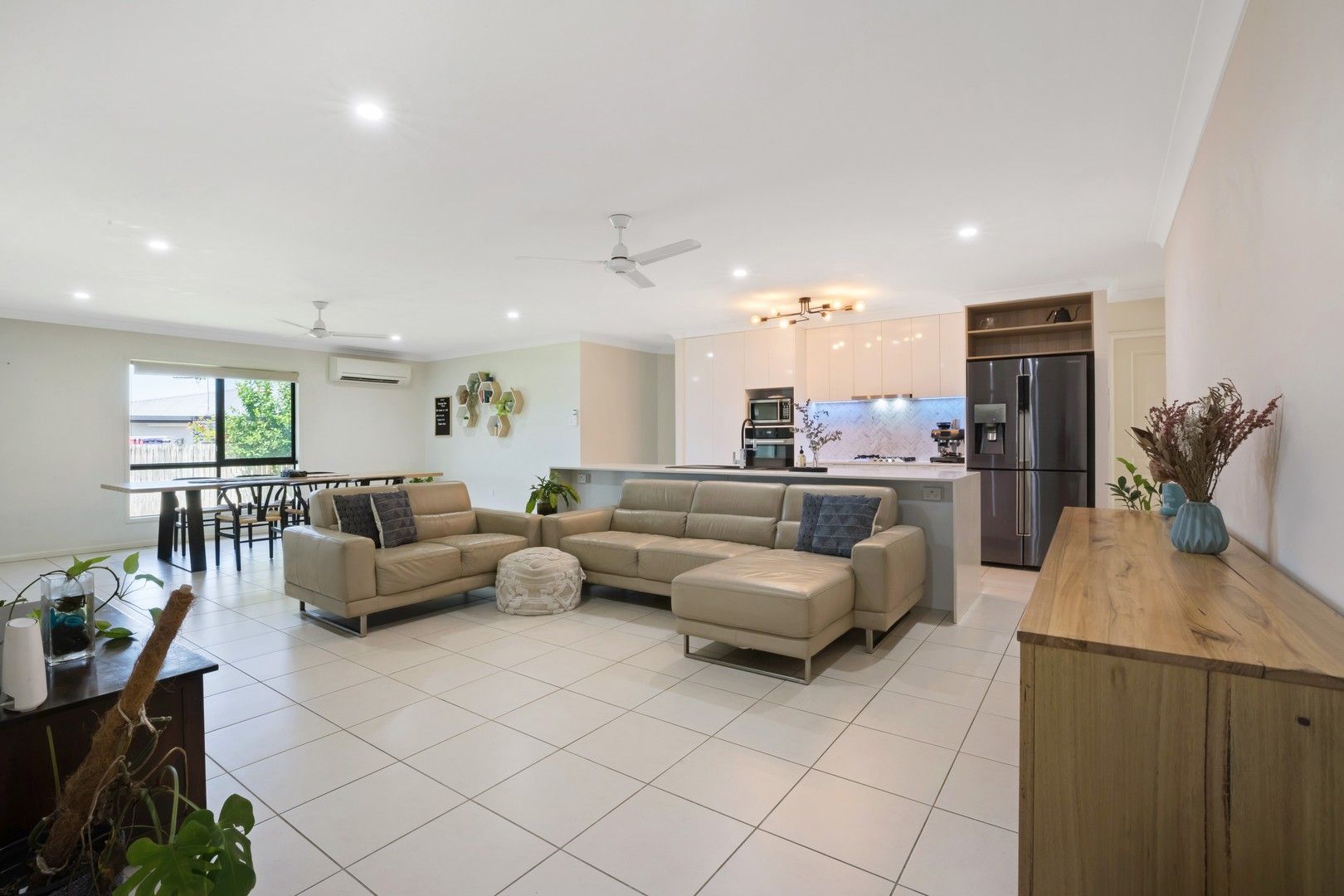 28-madison-avenue-glenella-qld-4740-domain