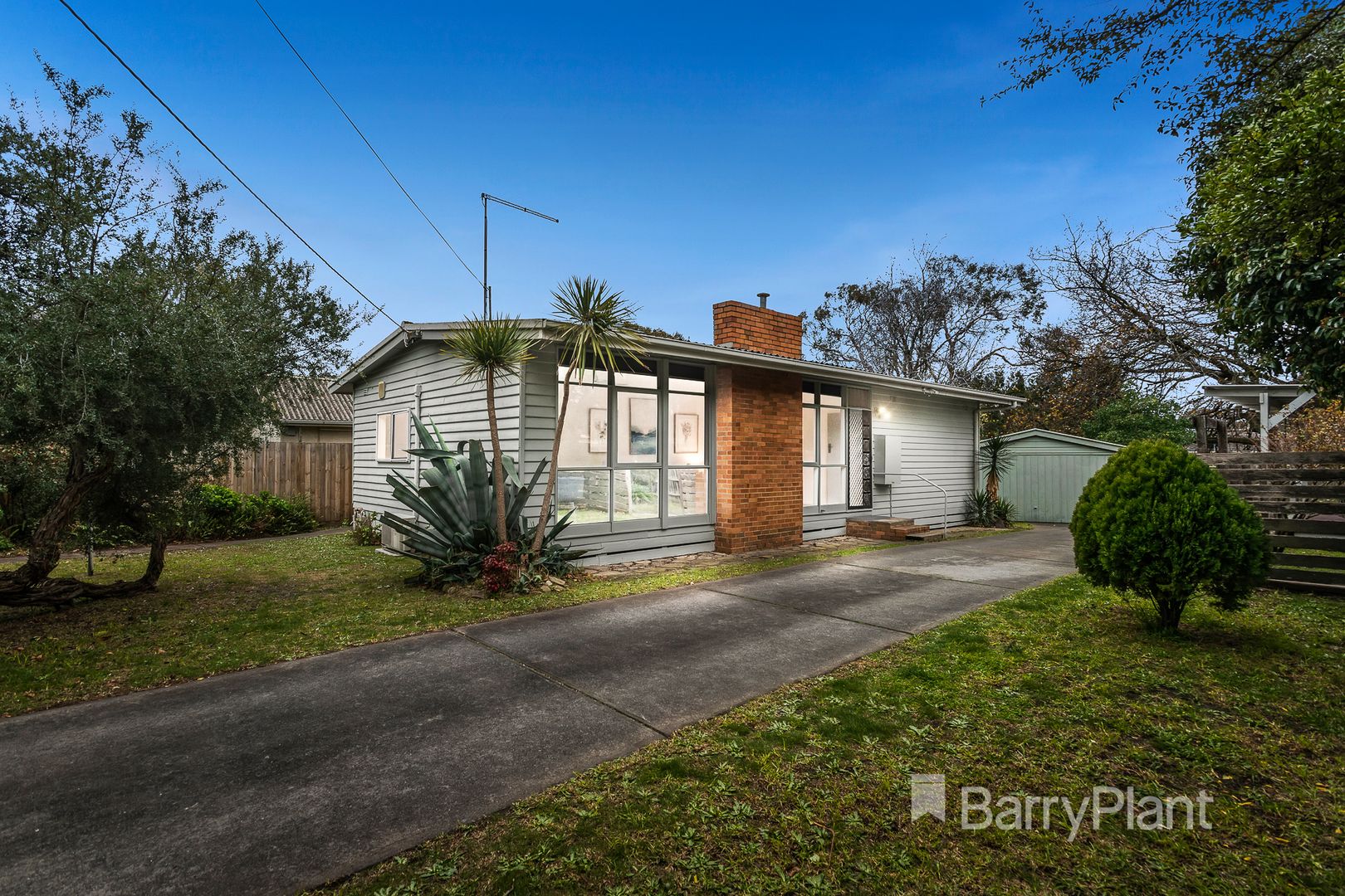 9 Gairloch Drive, Frankston Property History & Address Research Domain