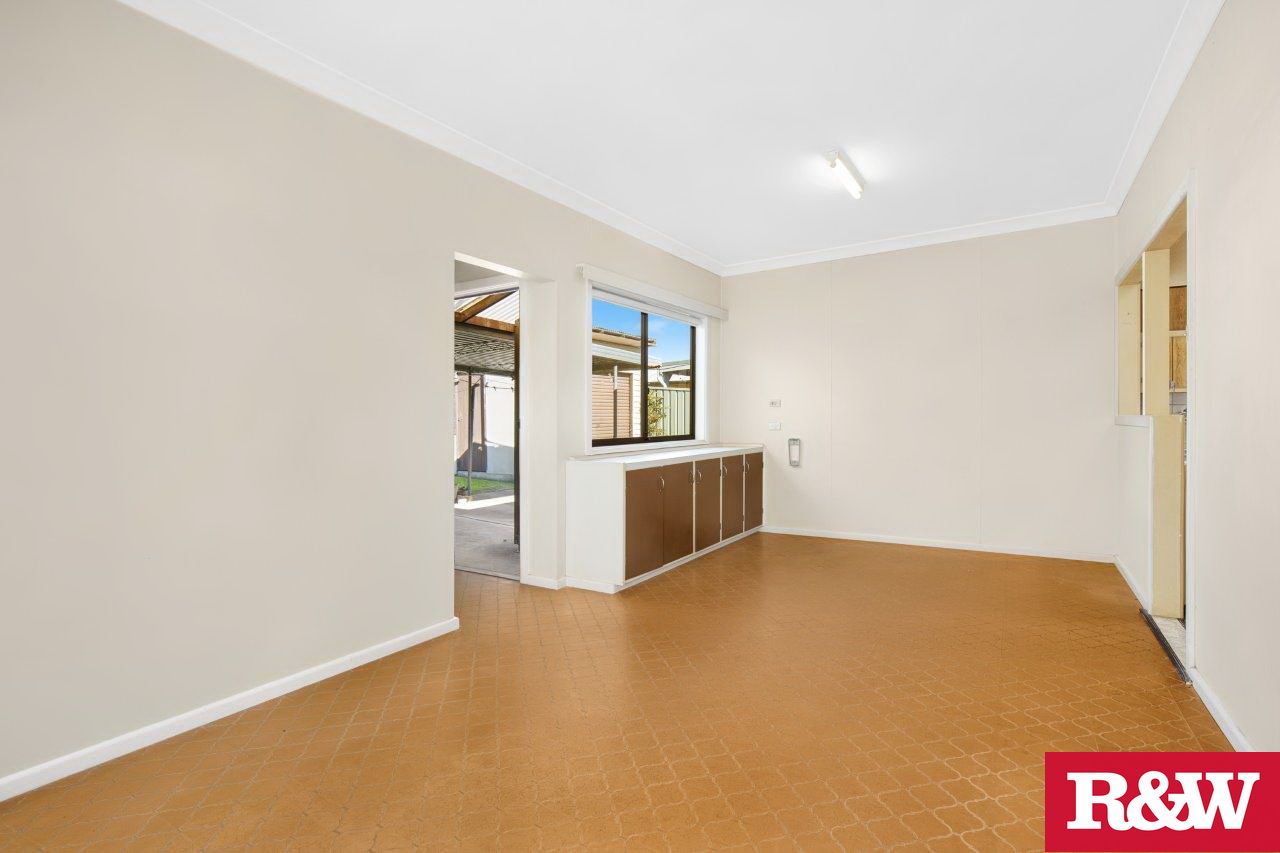 41 Windsor Road, Padstow NSW 2211, Image 2