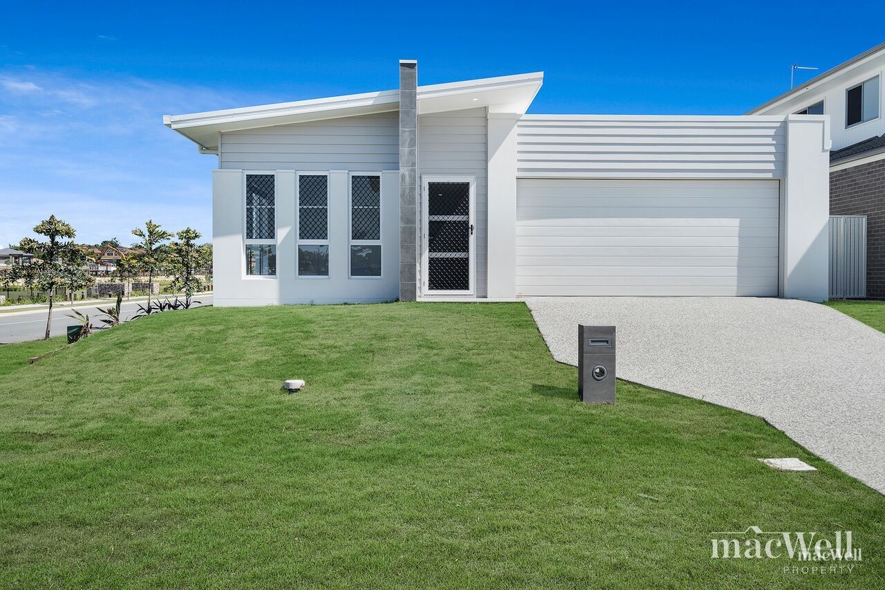 4 bedrooms House in 2 Aspen Way ARUNDEL QLD, 4214