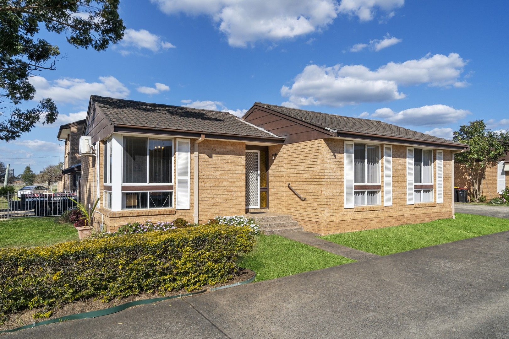 4/4 William Street, Lurnea NSW 2170, Image 0