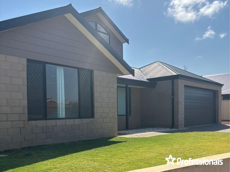 4 bedrooms House in 3 Atlantic Brace WANDINA WA, 6530