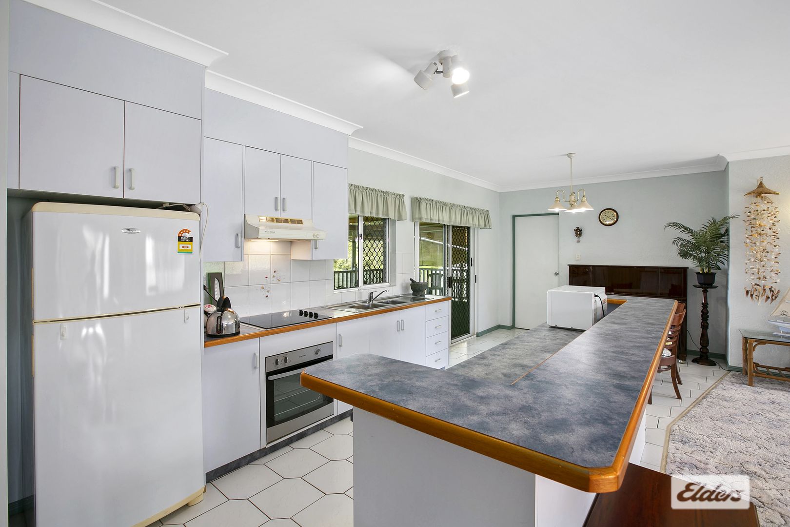 76 Sunrise Circle, The Dawn QLD 4570, Image 2