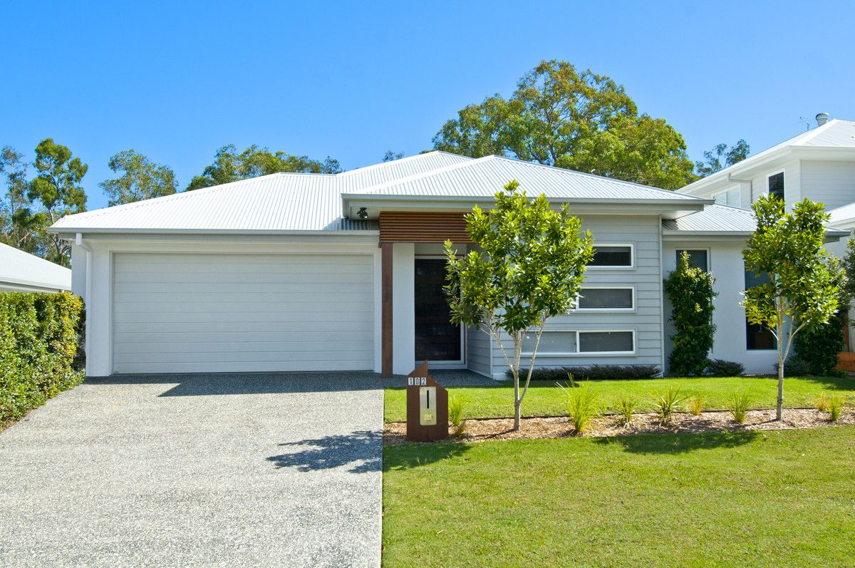 4 bedrooms House in 102 Melville Drive PIMPAMA QLD, 4209