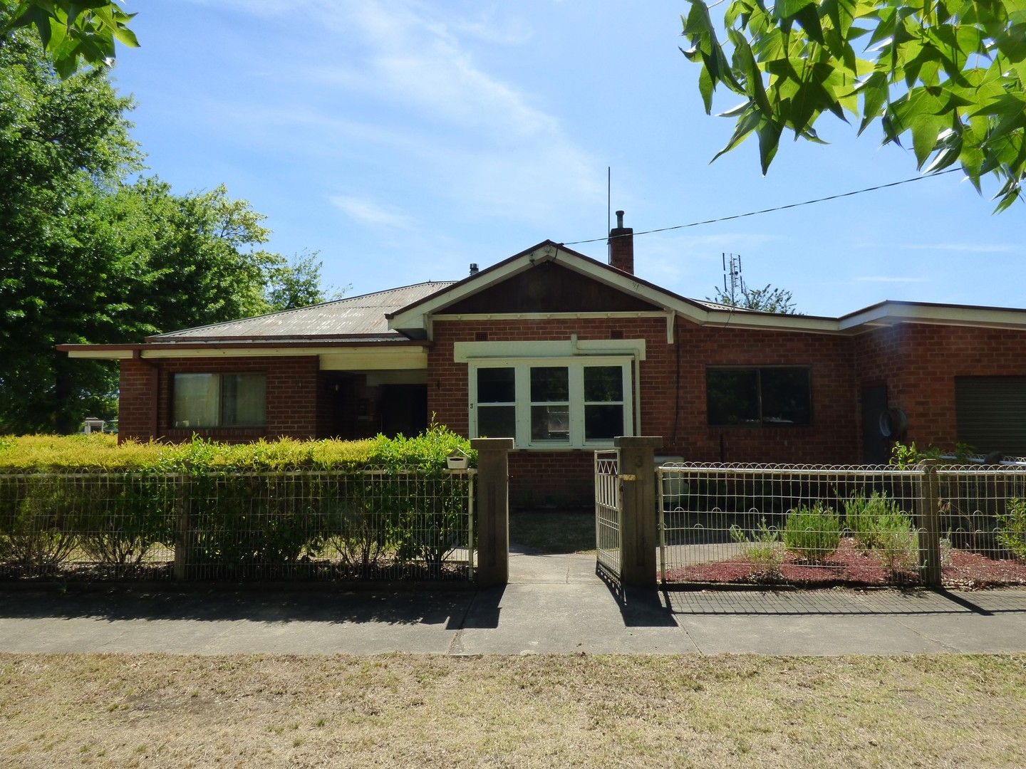 3 Jones Street, Myrtleford VIC 3737 House For Rent Domain