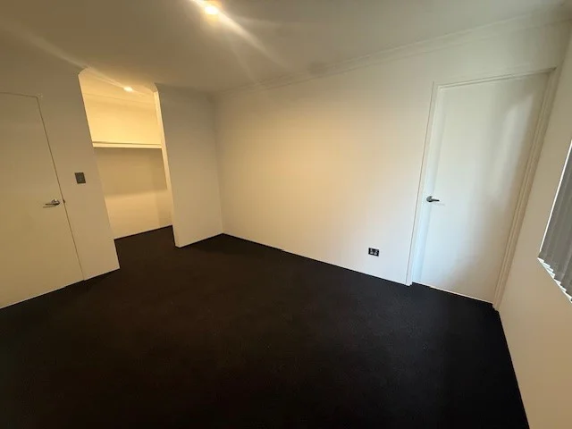 Additional image 6 of 26 Multan Lp, Piara Waters WA 6112