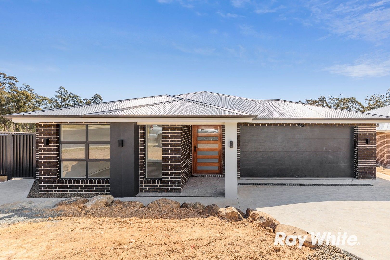 37 Freycinet Drive, Sunshine Bay NSW 2536, Image 1