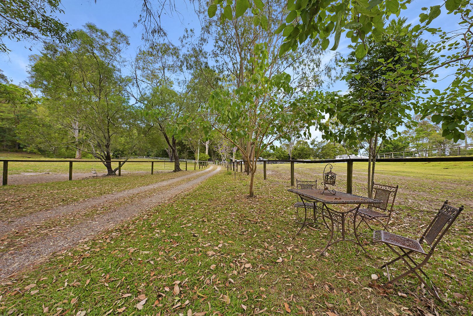 213C Worongary Road, Tallai QLD 4213