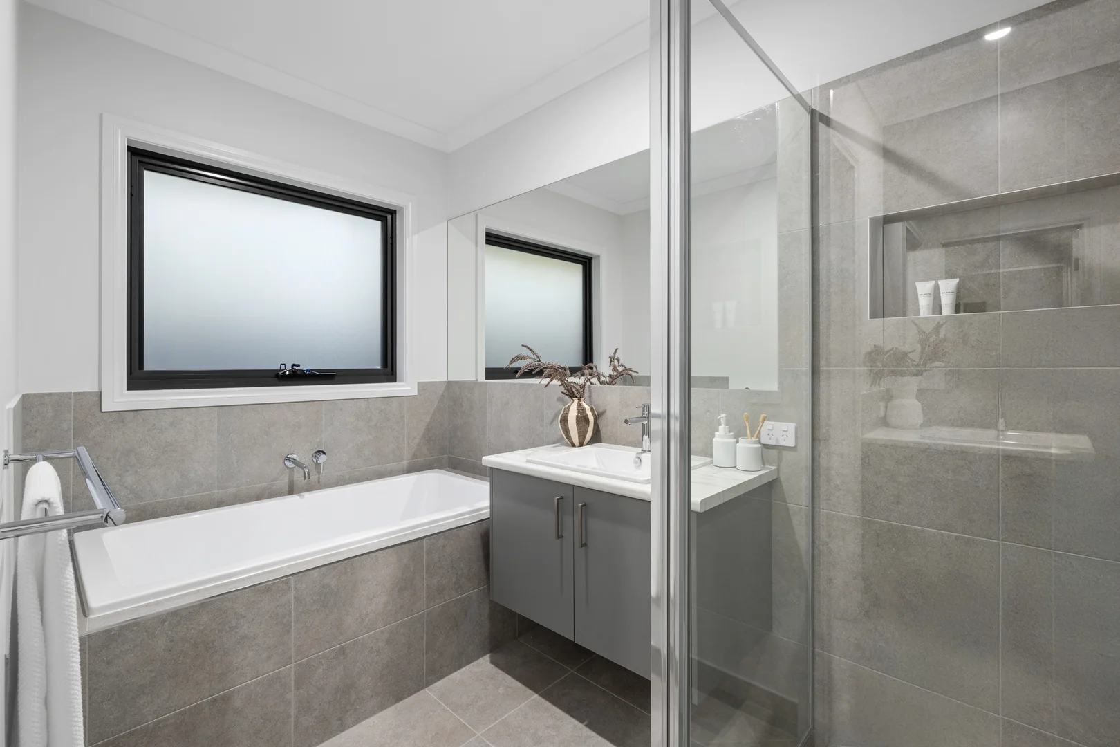 Additional image 16 of 550 Ebden Street, South Albury NSW 2640