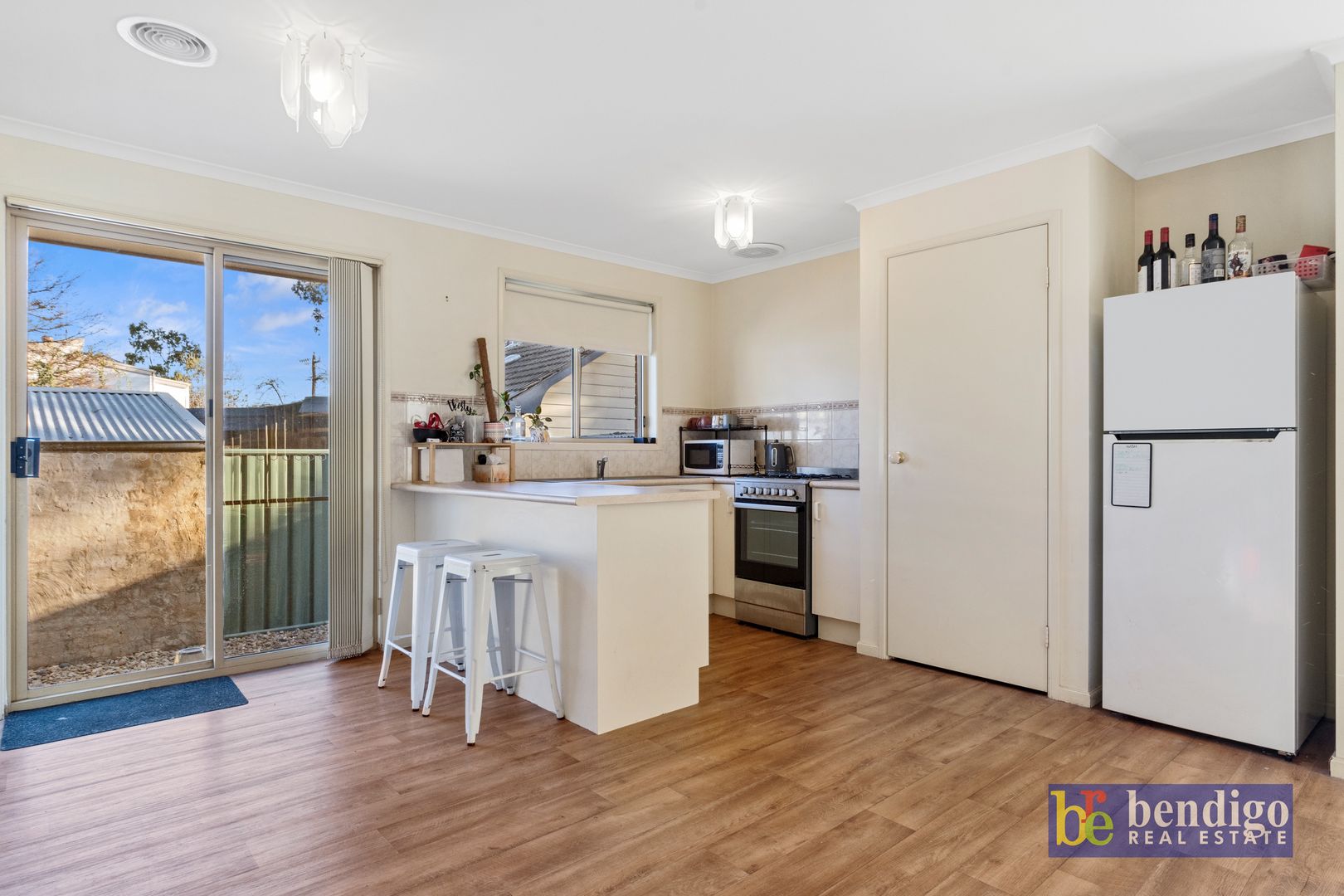 2/174 St Aidans Road, Kennington VIC 3550, Image 2