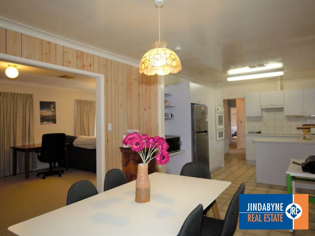 3 bedrooms House in 23 Munyang Street JINDABYNE NSW, 2627