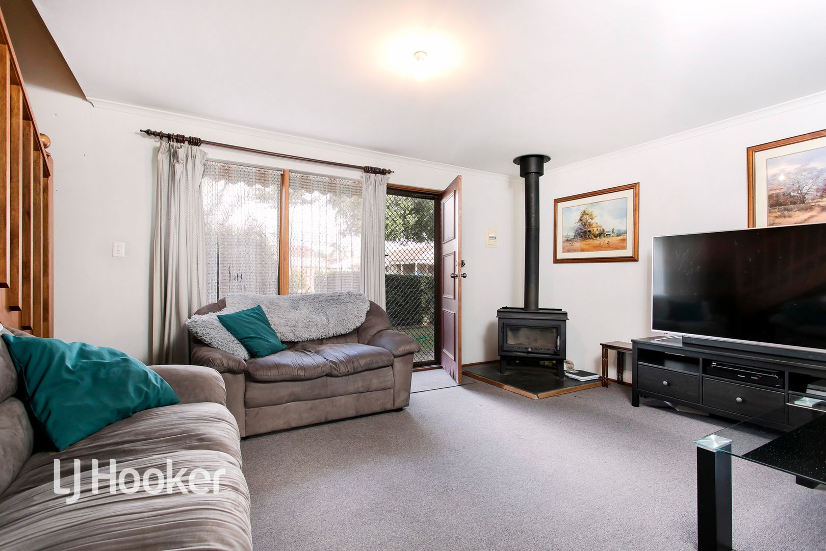 2/8 Kent Road, Keswick SA 5035, Image 2