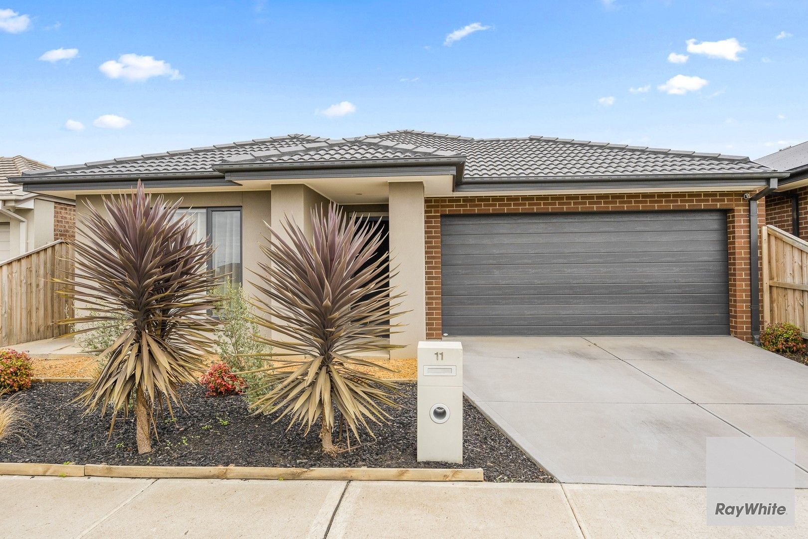 11 Monticiano Road, Fraser Rise VIC 3336, Image 0