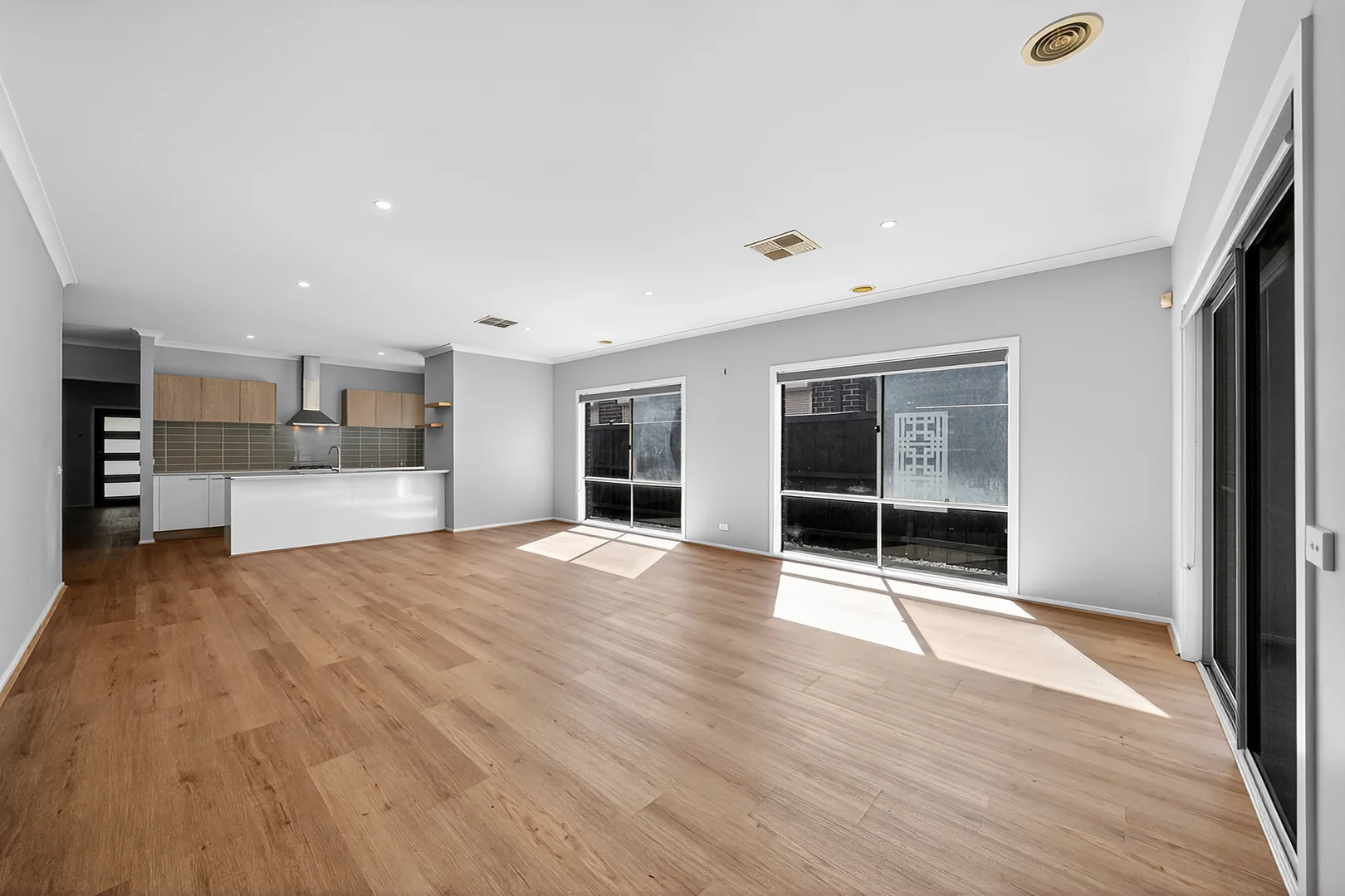 Additional image 6 of 5 Stoneleigh Circuit, Williams Landing VIC 3027