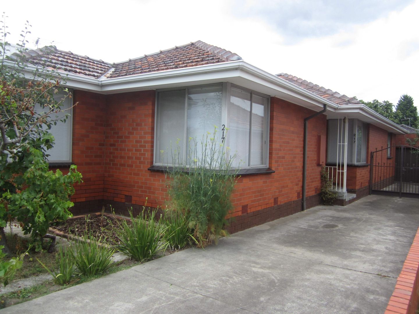 217 Murray Rd, Preston VIC 3072 House For Rent 550 Domain
