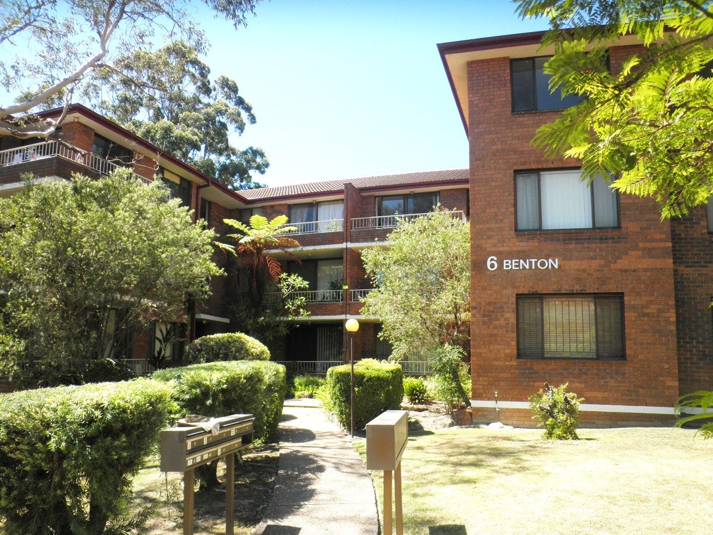 2 bedrooms Apartment / Unit / Flat in 3/6 Benton Ave ARTARMON NSW, 2064