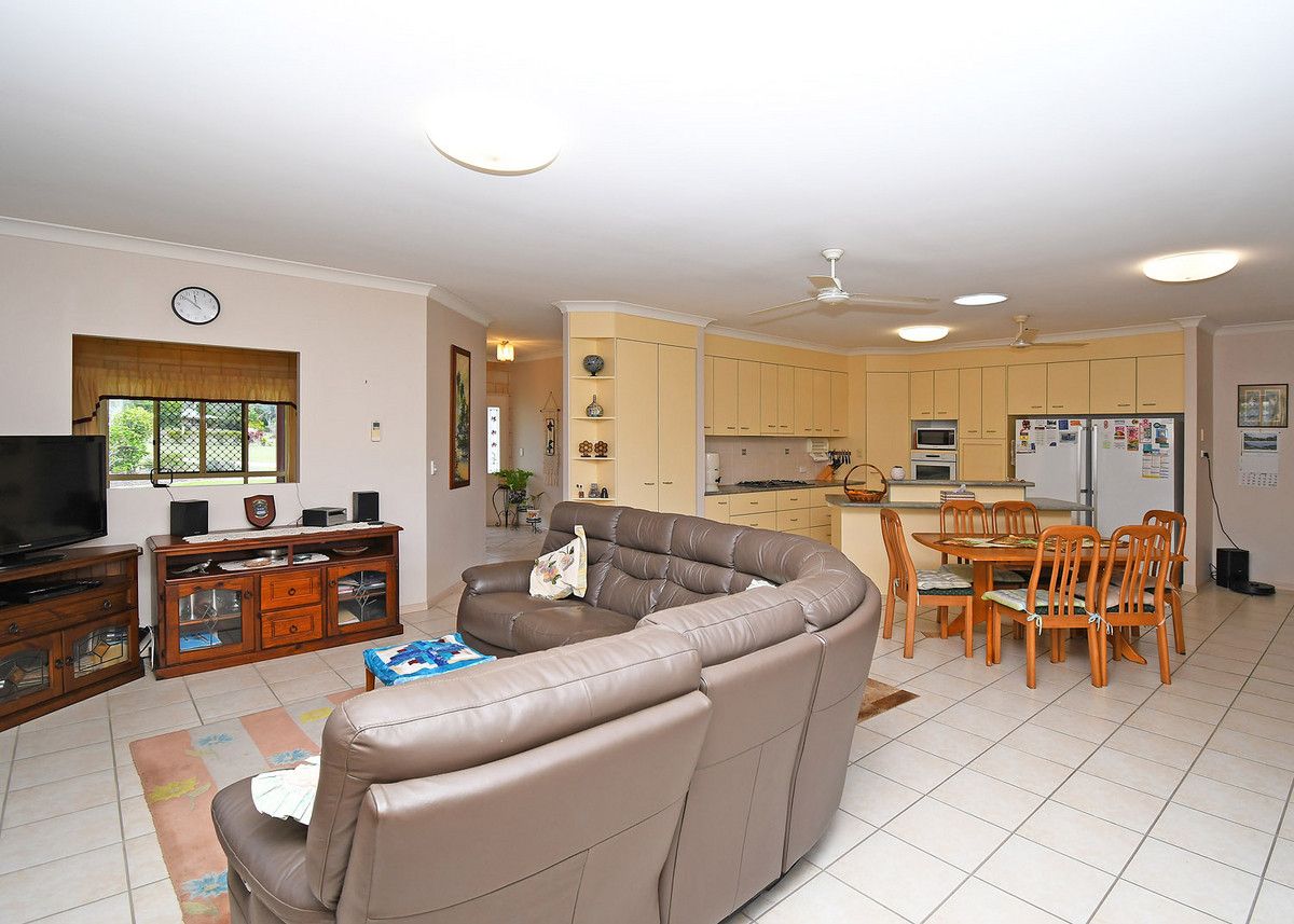 52 Dreamtime Avenue, Burrum Heads QLD 4659, Image 1